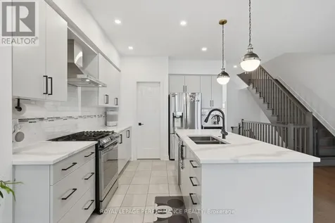 602 Cordelette Circle Ottawa ON K1W 0P7