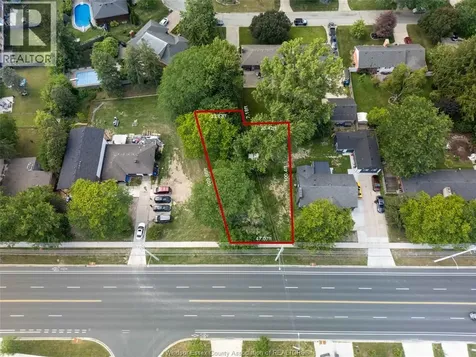 740 Cabana Rd W Windsor ON N9G 1B4