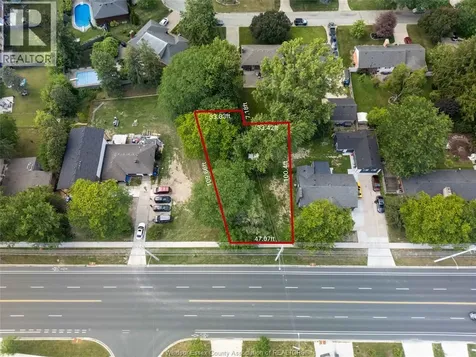 740 Cabana Rd W Windsor ON N9G 1B4