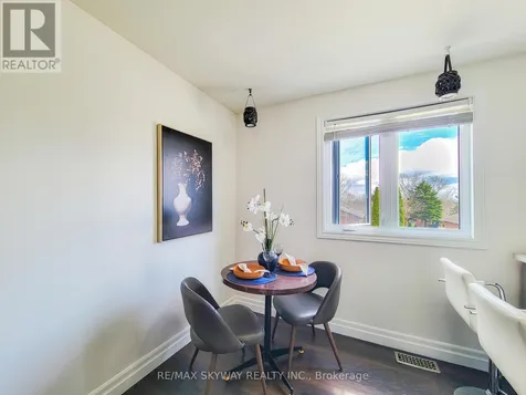 56 Harris Avenue Brantford ON N3R 2E9