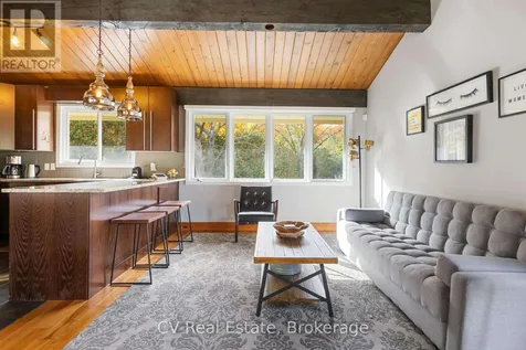 156 Chamonix Crescent Blue Mountains ON L9Y 0S7