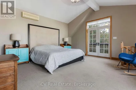 156 Chamonix Crescent Blue Mountains ON L9Y 0S7