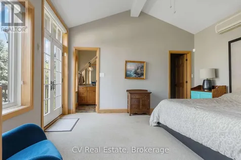 156 Chamonix Crescent Blue Mountains ON L9Y 0S7