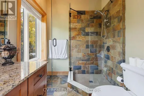 156 Chamonix Crescent Blue Mountains ON L9Y 0S7