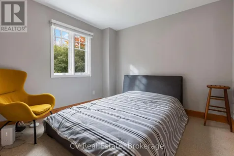 156 Chamonix Crescent Blue Mountains ON L9Y 0S7