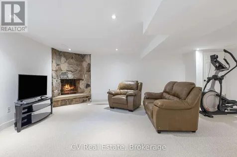 156 Chamonix Crescent Blue Mountains ON L9Y 0S7