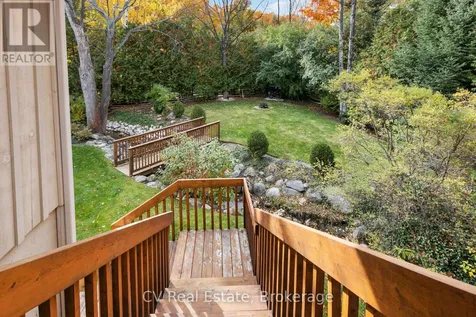 156 Chamonix Crescent Blue Mountains ON L9Y 0S7