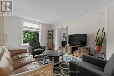 329 7th Street East Owen Sound ON N4K 1J1