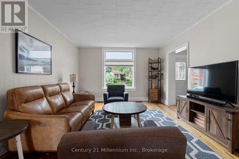 329 7th Street East Owen Sound ON N4K 1J1