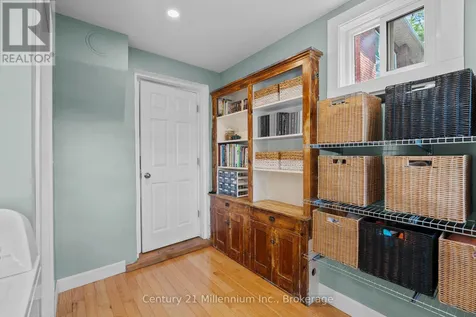 329 7th Street East Owen Sound ON N4K 1J1