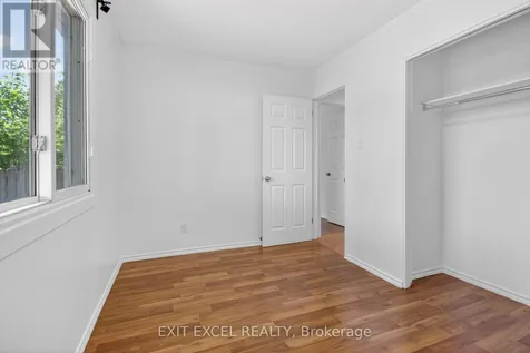 283 Mcelroy Drive Ottawa ON K2L 1Y3