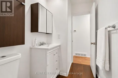 283 Mcelroy Drive Ottawa ON K2L 1Y3