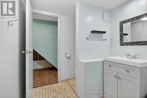 283 Mcelroy Drive Ottawa ON K2L 1Y3