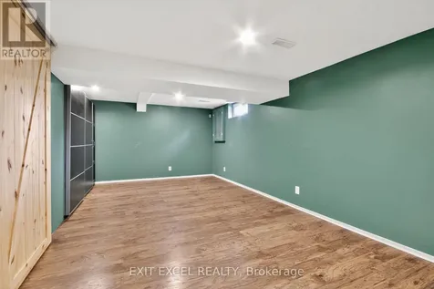 283 Mcelroy Drive Ottawa ON K2L 1Y3