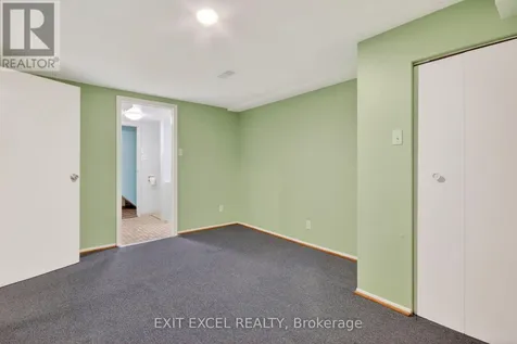 283 Mcelroy Drive Ottawa ON K2L 1Y3