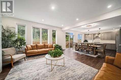 189 Lynn Coulter Street Ottawa ON K2J 7B9