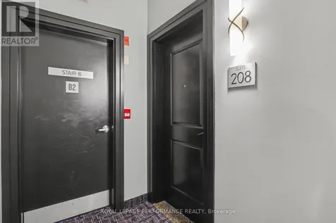 682 Churchill Avenue North Ottawa ON K1Z 5G5