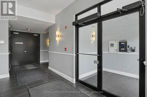 682 Churchill Avenue North Ottawa ON K1Z 5G5