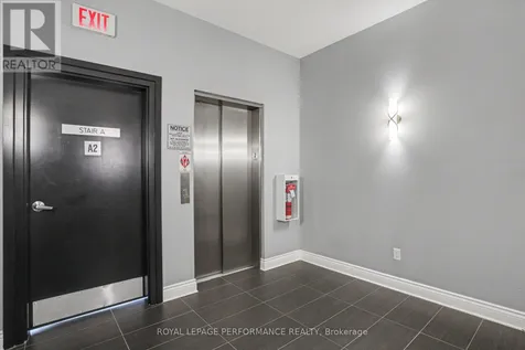 682 Churchill Avenue North Ottawa ON K1Z 5G5