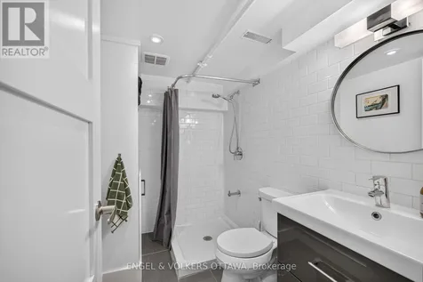 174 Hickory Street Ottawa ON K1Y 3T6