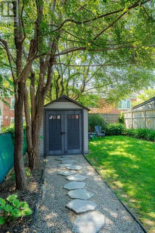174 Hickory Street Ottawa ON K1Y 3T6