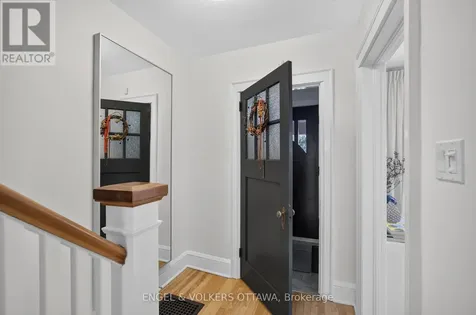 174 Hickory Street Ottawa ON K1Y 3T6