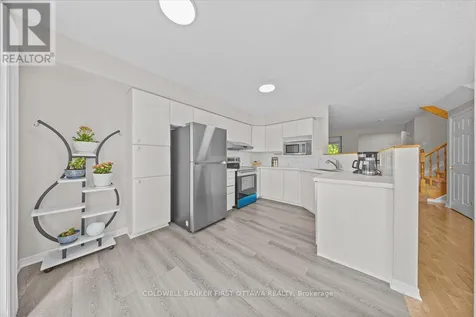 46 Margrave Avenue Ottawa ON K1T 3Y2