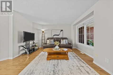 46 Margrave Avenue Ottawa ON K1T 3Y2