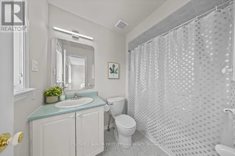 46 Margrave Avenue Ottawa ON K1T 3Y2