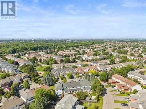 46 Margrave Avenue Ottawa ON K1T 3Y2