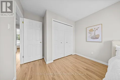 46 Margrave Avenue Ottawa ON K1T 3Y2