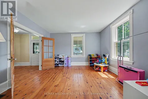 98 Drummond Street East Perth ON K7H 1H1