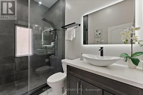 10 Oakview Place Uxbridge ON L9P 0L1