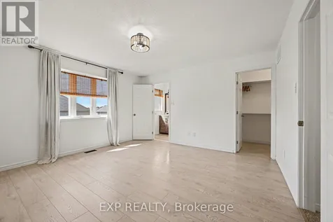 218 Rolling Meadow Crescent Ottawa ON K1W 0B1