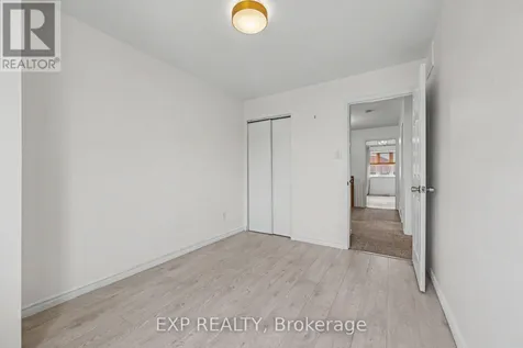 218 Rolling Meadow Crescent Ottawa ON K1W 0B1
