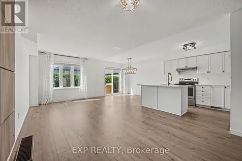 218 Rolling Meadow Crescent Ottawa ON K1W 0B1
