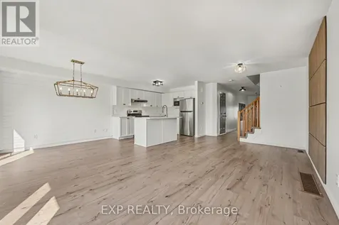 218 Rolling Meadow Crescent Ottawa ON K1W 0B1
