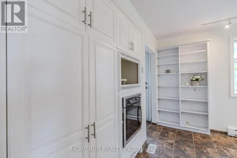 2437 Baseline Road Ottawa ON K2C 0E3