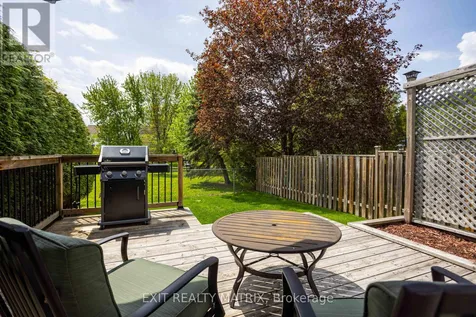 1521 Briarfield Crescent Ottawa ON K4A 1Z9