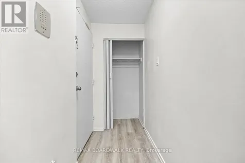 2044 Arrowsmith Drive Ottawa ON K1J 7V8