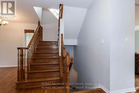135 Stedman Street Ottawa ON K1T 0B4