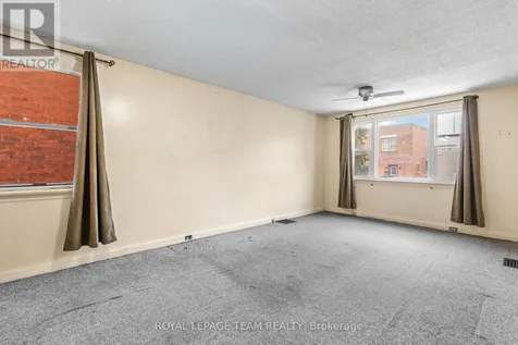 498 Gladstone Avenue Ottawa ON K1R 5N8