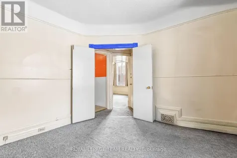 498 Gladstone Avenue Ottawa ON K1R 5N8