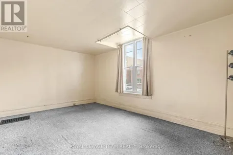 498 Gladstone Avenue Ottawa ON K1R 5N8