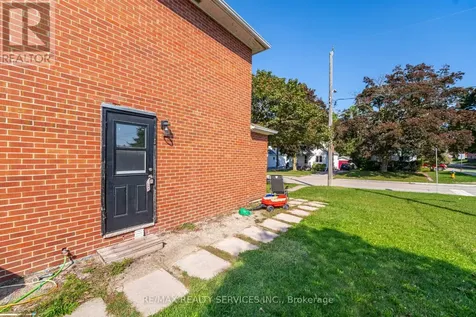 21 Beverley Street Waterloo ON N2L 2H5