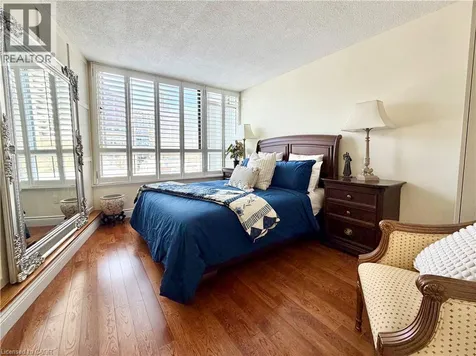 130 Carlton Street Toronto ON M5A 4K3