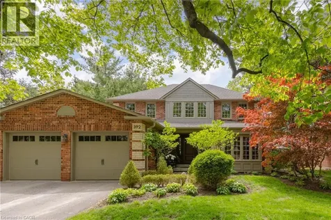 392 Aspen Forest Drive Oakville ON L6J 6H5