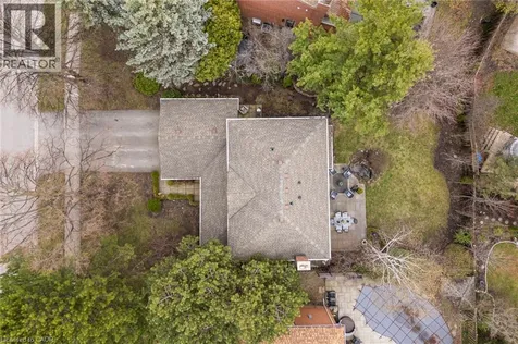 392 Aspen Forest Drive Oakville ON L6J 6H5