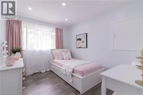 304 Greenfield Avenue Kitchener ON N2C 1E1