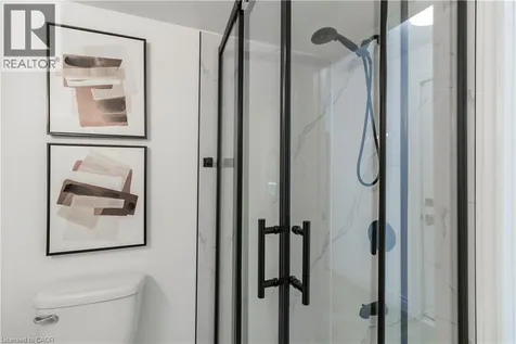 304 Greenfield Avenue Kitchener ON N2C 1E1